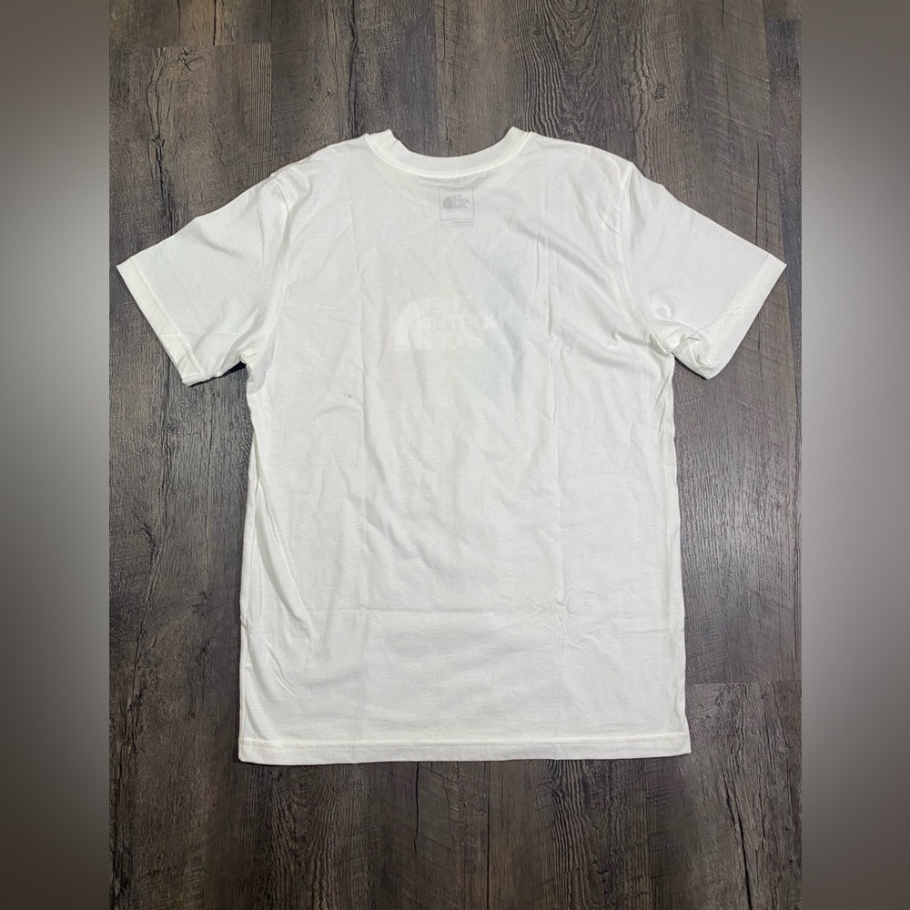 NEW | THE NORTH FACE Mens Graphic Shirt - Picture 2 of 3